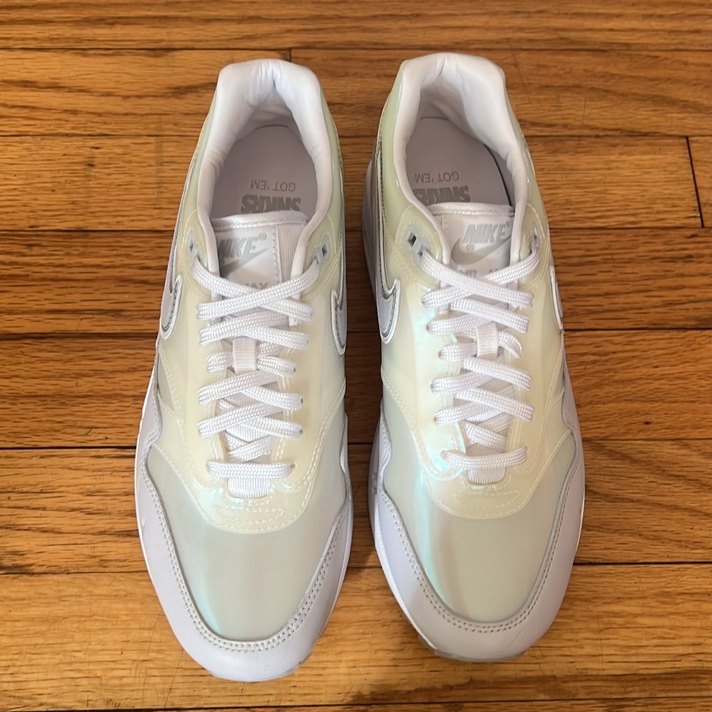 *NEW* Nike Air Max 1